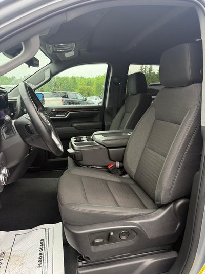 2025 GMC Sierra 1500 4WD Crew Cab Short Box Elevation with 3VL