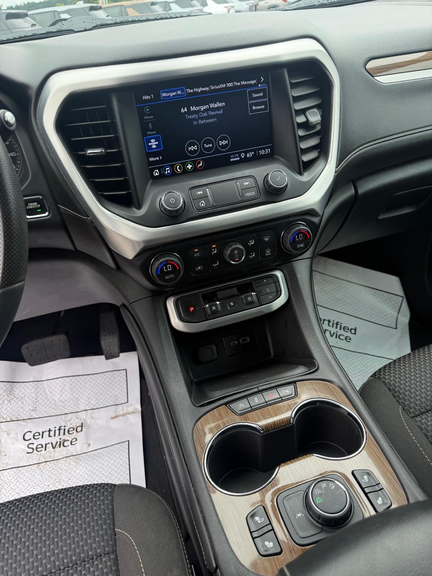 2022 GMC Acadia SLE