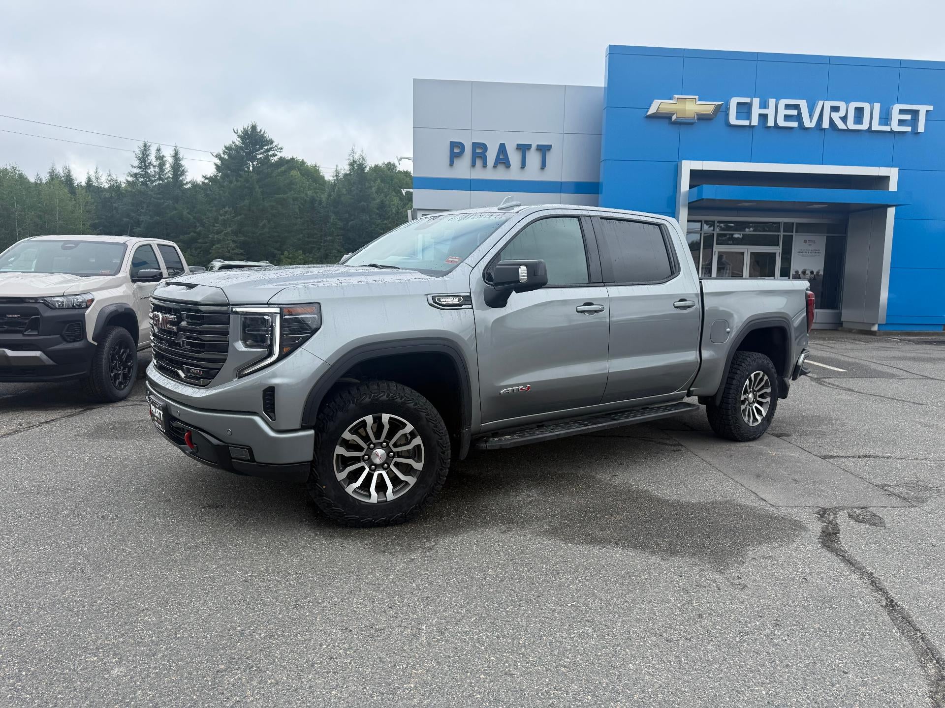 2023 GMC Sierra 1500 AT4